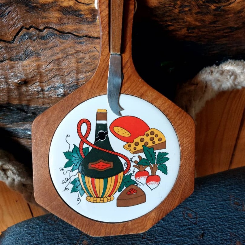 Unique Vintage Wood Cheese Board JuggleBee